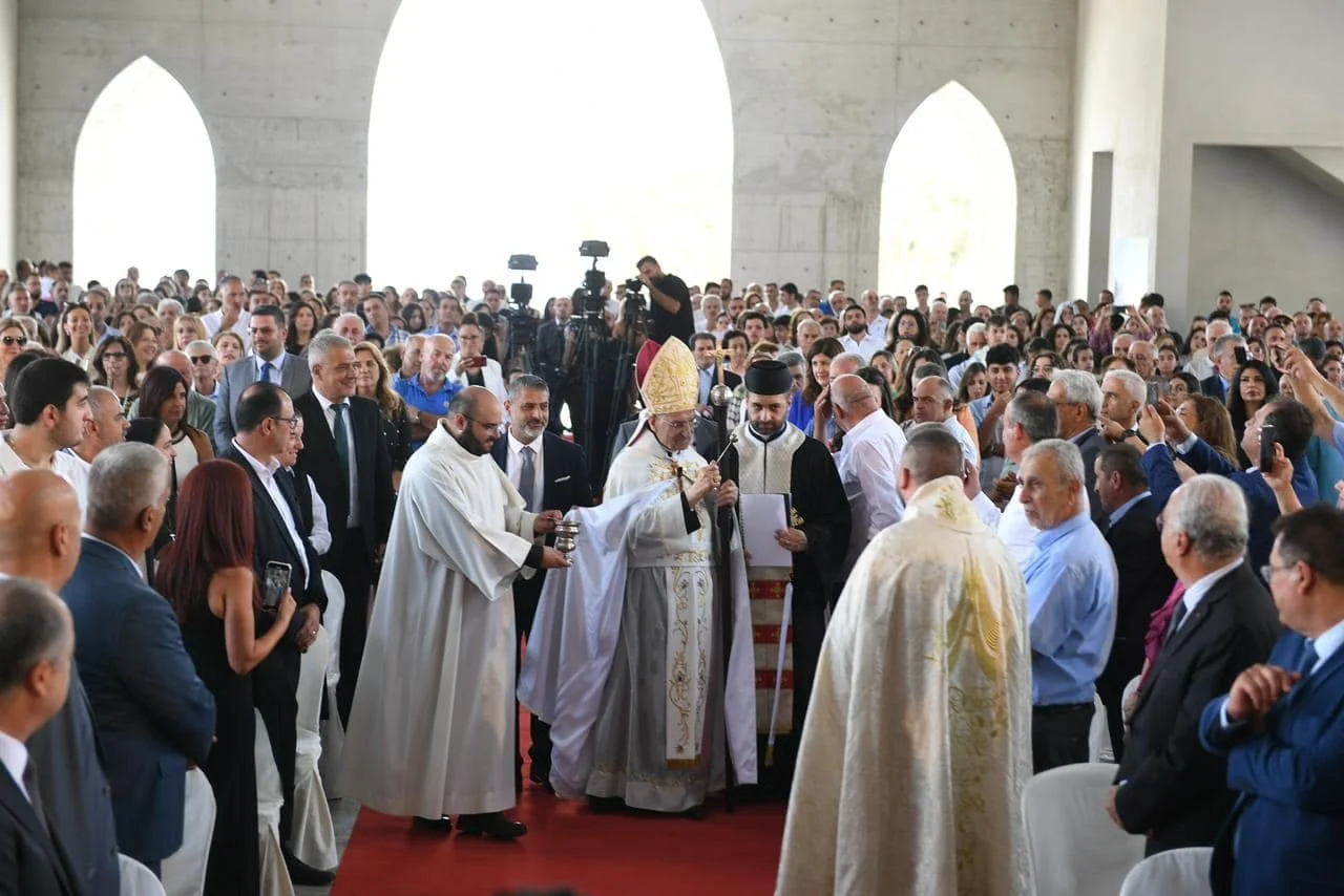 عظة غبطة البطريرك الكردينال مار بشاره بطرس الرَّاعي في تكريس مذبحي كنيسة أمّ المراحم وكابيلا القدّيس شربل - القعقور