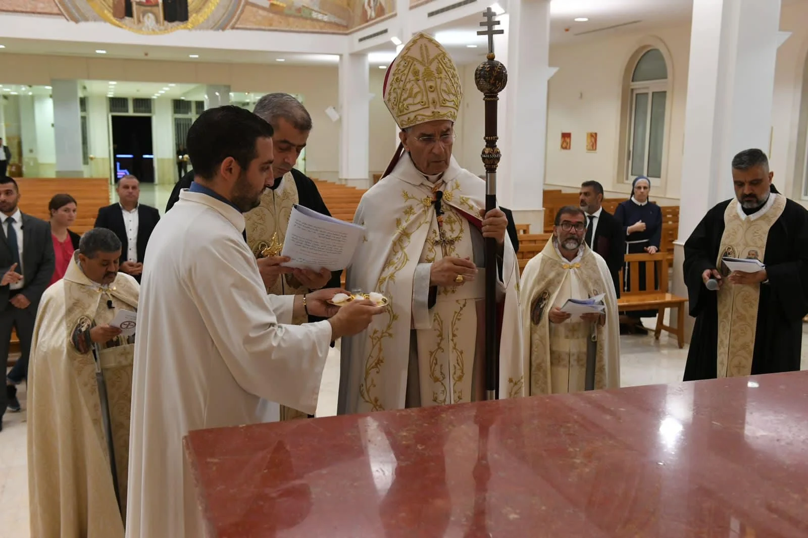 عظة غبطة البطريرك الكردينال مار بشاره بطرس الرَّاعي في تكريس مذبح كنيسة يسوع الملك، لبنان، وإنارة التمثال والواجهة