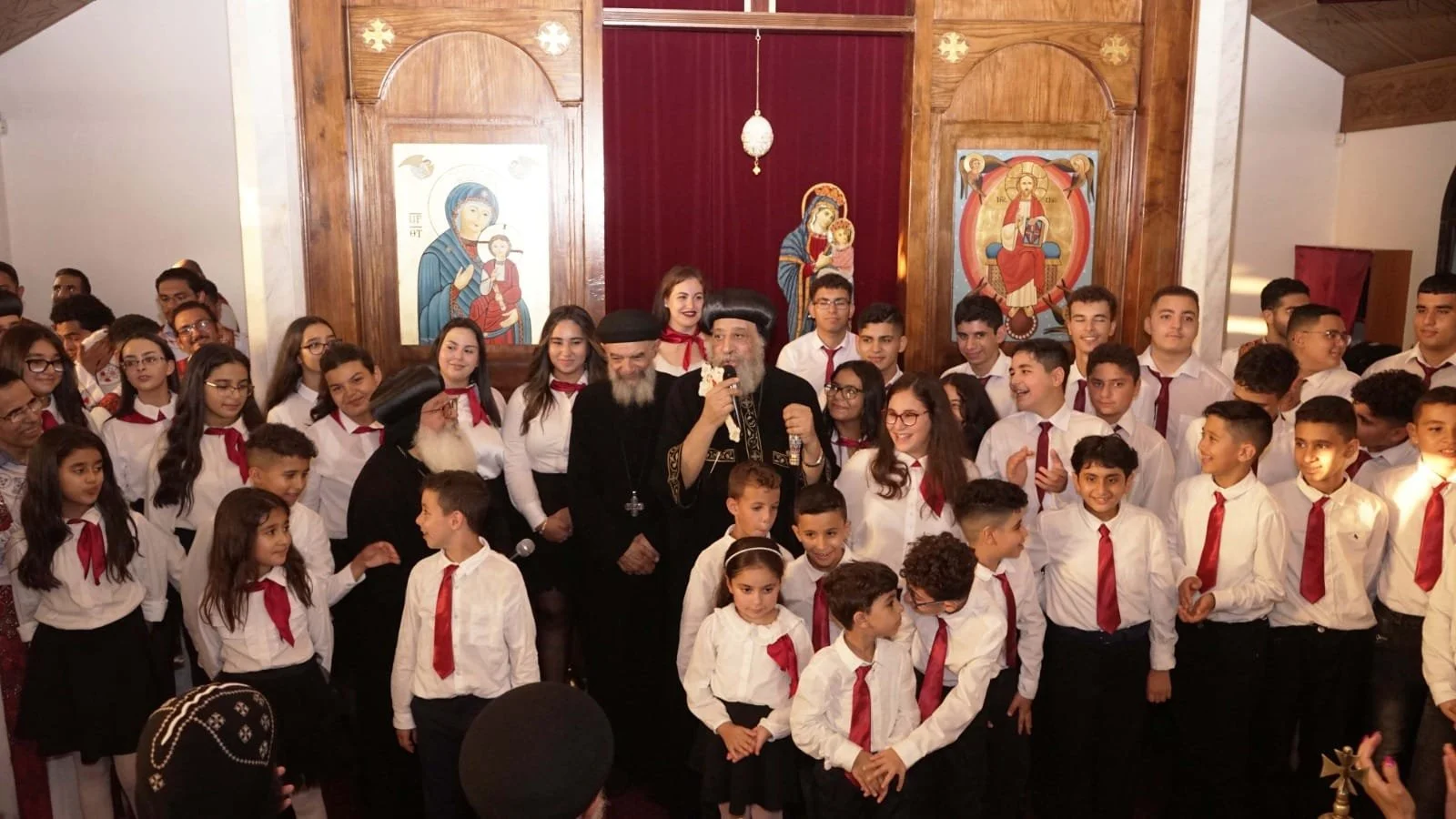 قداسة البابا تواضروس الثاني يصلّي عشيّة عيد "العذراء" في المجر