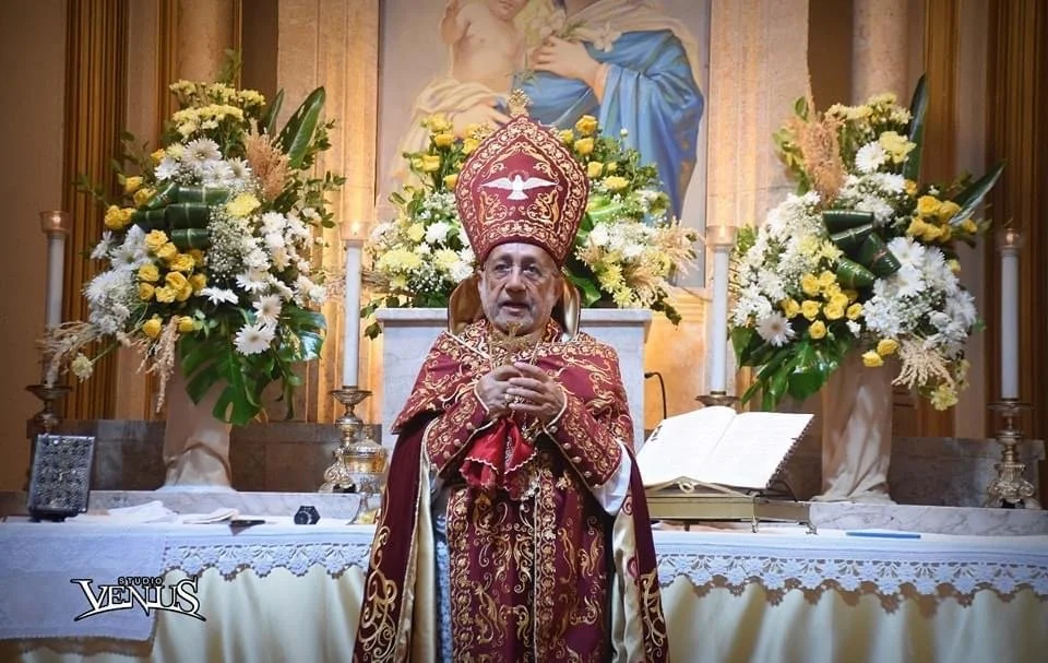 فيديو - غبطة البطريرك روفائيل بيدروس الحادي والعشرون ميناسيان يترأّس القدّاس الإلهي في كنيسة الثالوث الأقدس في الميدان، حلب