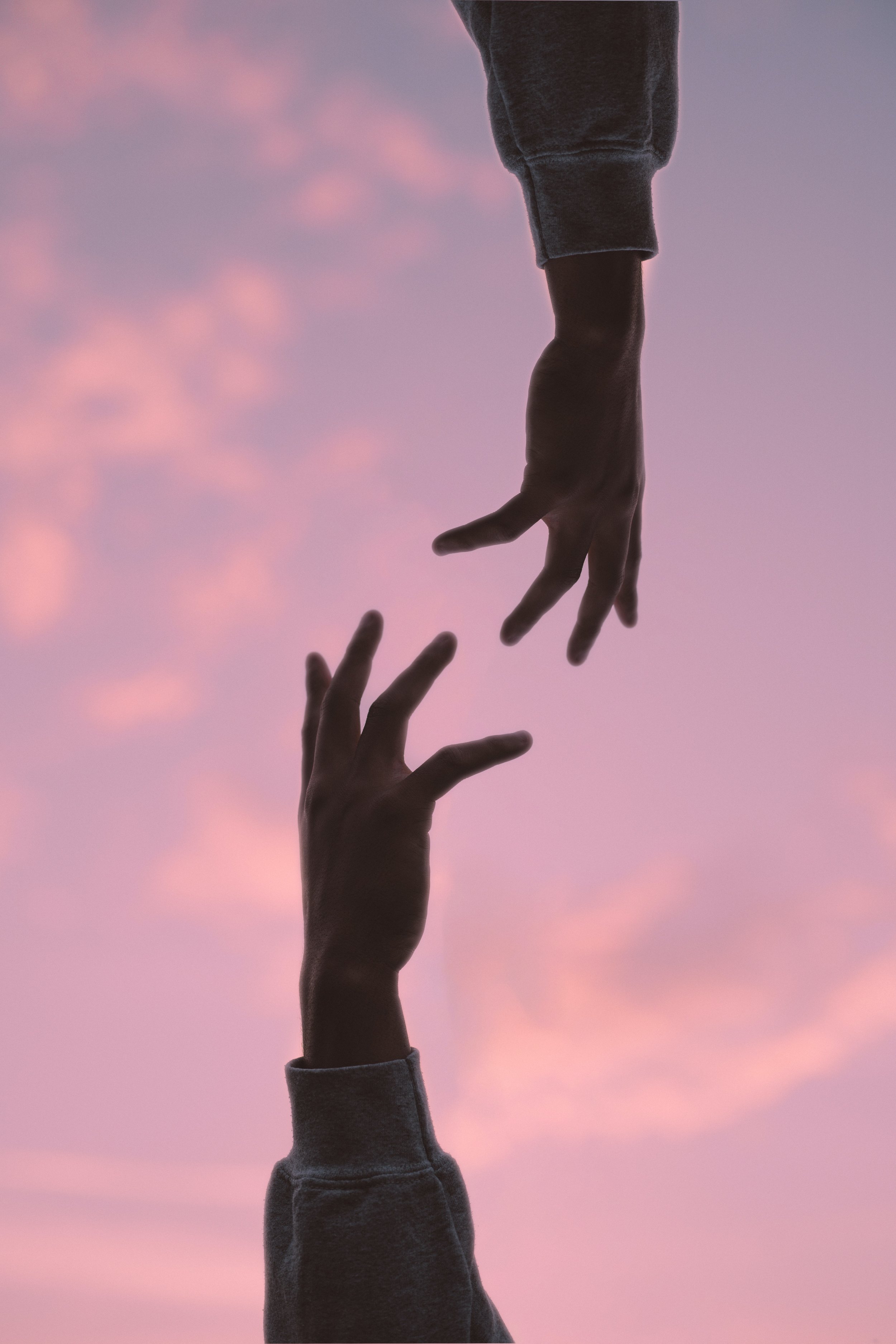 نَحنُ نَعرِفُ أنّنا اَنتَقَلنا مِنَ الموتِ إلى الحياةِ لأنّنا نُحِبّ إخوَتَنا