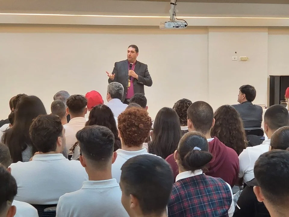 رئيس الأساقفة سيادة المطران حسام نعوم يفتتح العام الدراسي في المدرسة الإنجيليّة المهنيّة في رام اللّه