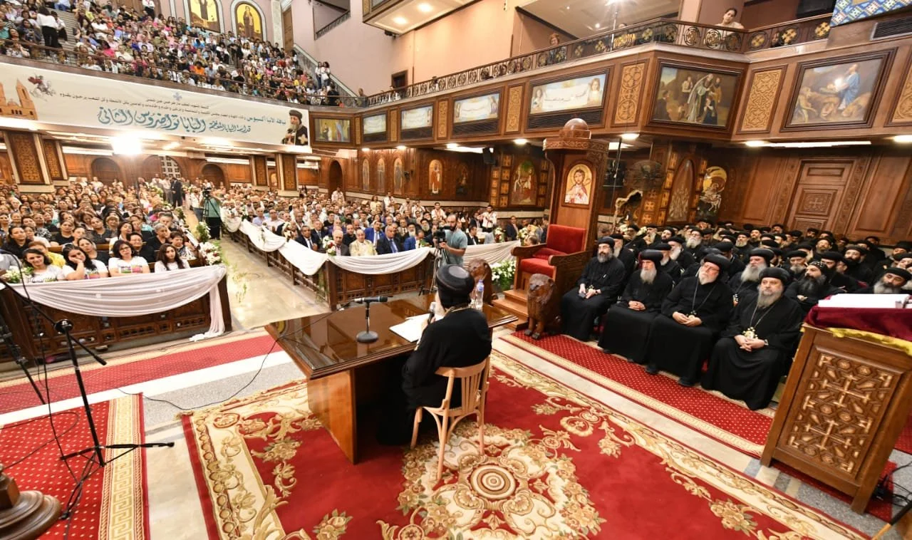 سلسلة "صلوات قصيرة من القدّاس" (١٥)… "نجاحًا للطلبة" في اجتماع الأربعاء لقداسة البابا تواضروس الثاني