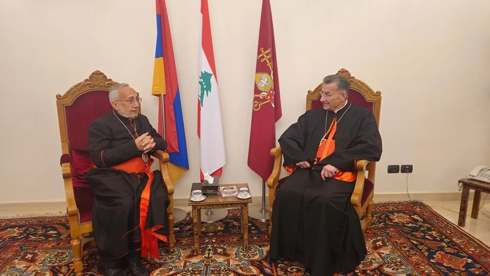 غبطة البطريرك الكردينال مار بشاره بطرس الرَّاعي في زيارة أخويّة إلى غبطة البطريرك روفائيل بيدروس الحادي والعشرون ميناسيان