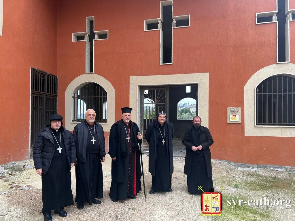 غبطة البطريرك مار اغناطيوس يوسف الثالث يونان يتفقّد مشروع دير سيّدة السلام في مرمريتا – حمص، سوريا