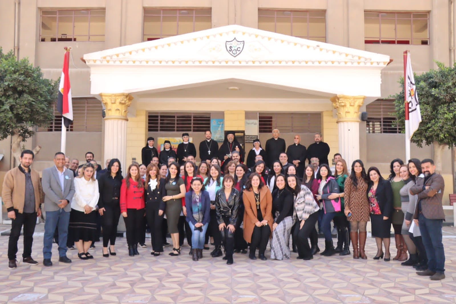 الأساس في المدارس الكاثوليكيّة هو التكوين والتأسيس ثمّ التعليم