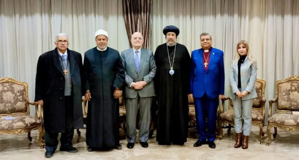 نيافة الأنبا أرميا يستقبل الأمين العام لمجلس كنائس الشرق الأوسط الدكتور ميشال عبس ووفد من المجلس