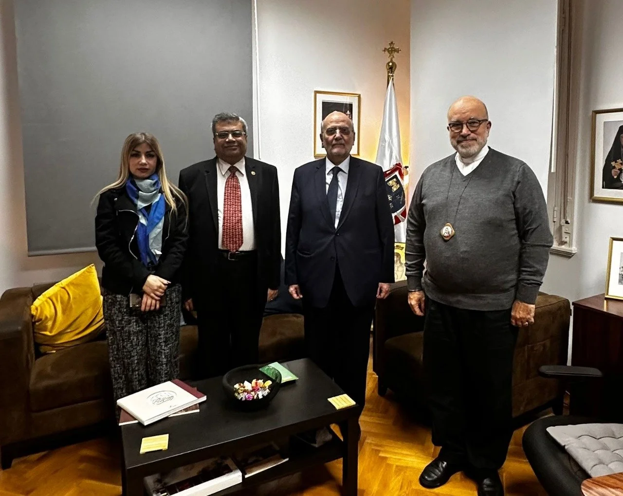 سيادة المطران جان ماري شامي النائب البطريركي العام للروم الملكيين الكاثوليك في مصر والسودان وجنوب السودان يستقبل الأمين العام لمجلس كنائس الشرق الأوسط الدكتور ميشال عبس ووفد من المجلس-القاهرة