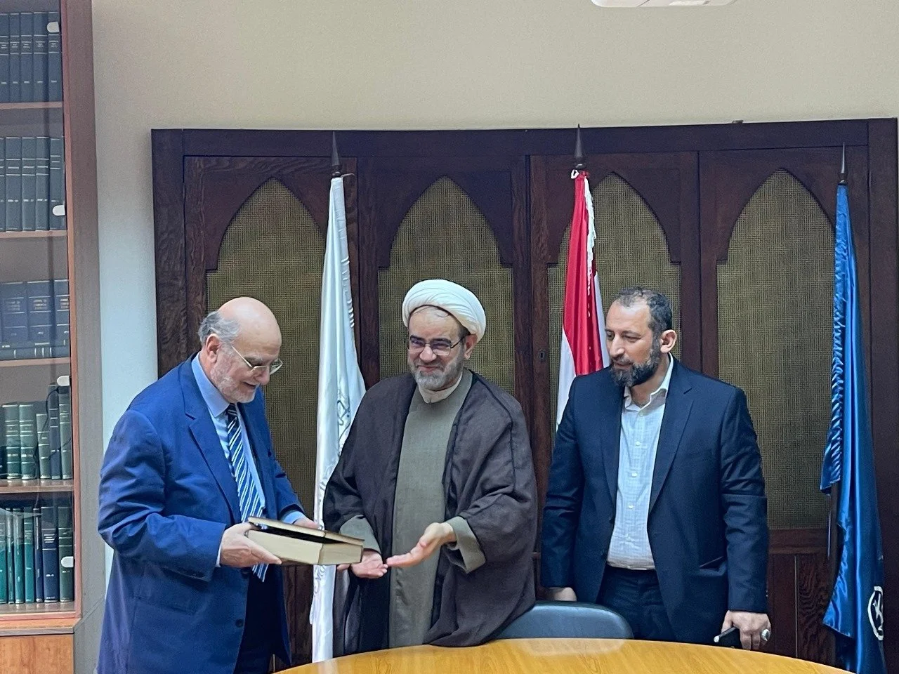 وفد من&nbsp; جامعة آزاد الإسلاميّة في قم، ايران، في زيارة إلى الأمين العام لمجلس كنائس الشرق الأوسط د. ميشال عبس