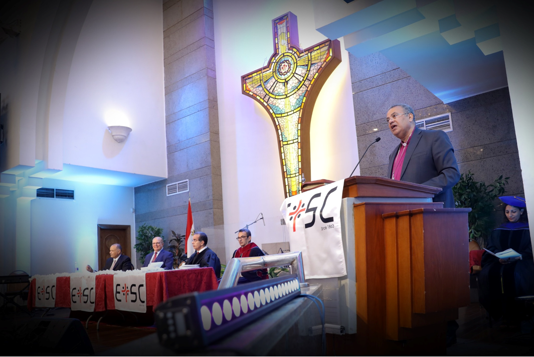 حضرة الدكتور القسّ أندريه زكي يشارك في حفل تخريج الدفعة ١٥٣ لكليّة اللّاهوت الإنجيليّة بالقاهرة