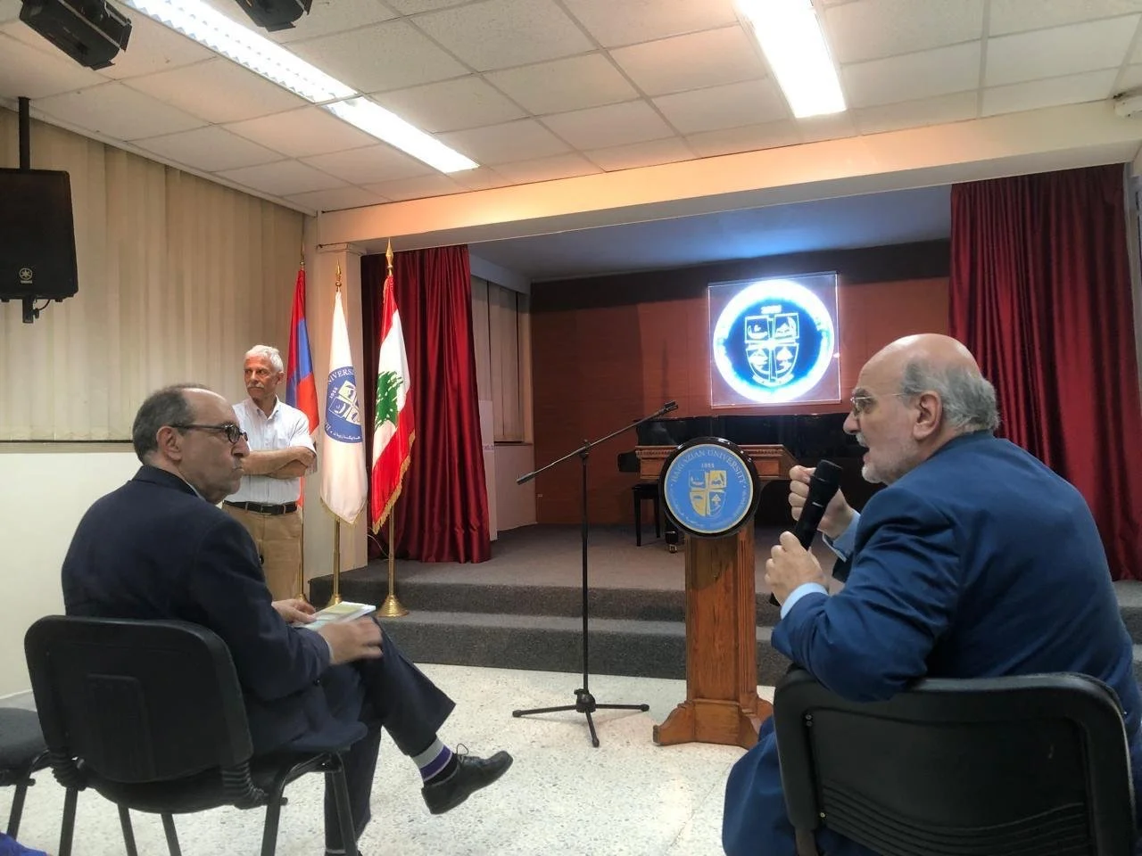 الأمين العام لمجلس كنائس الشرق الأوسط الدكتور ميشال عبس يشارك في محاضرة للدكتور هاري هاغوبيان