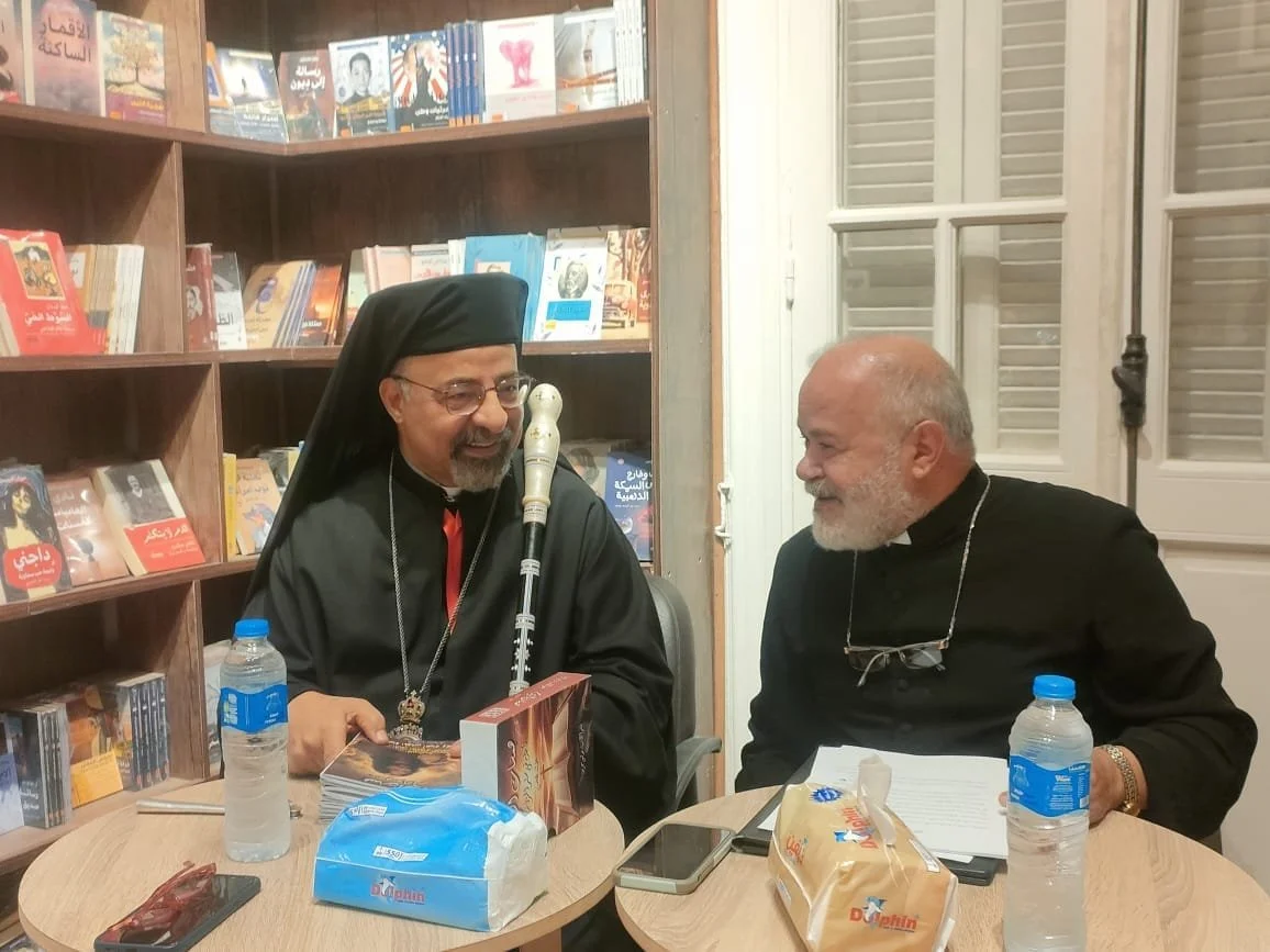غبطة البطريرك الأنبا إبراهيم إسحق يشهد حفل توقيع ومناقشة كتاب 