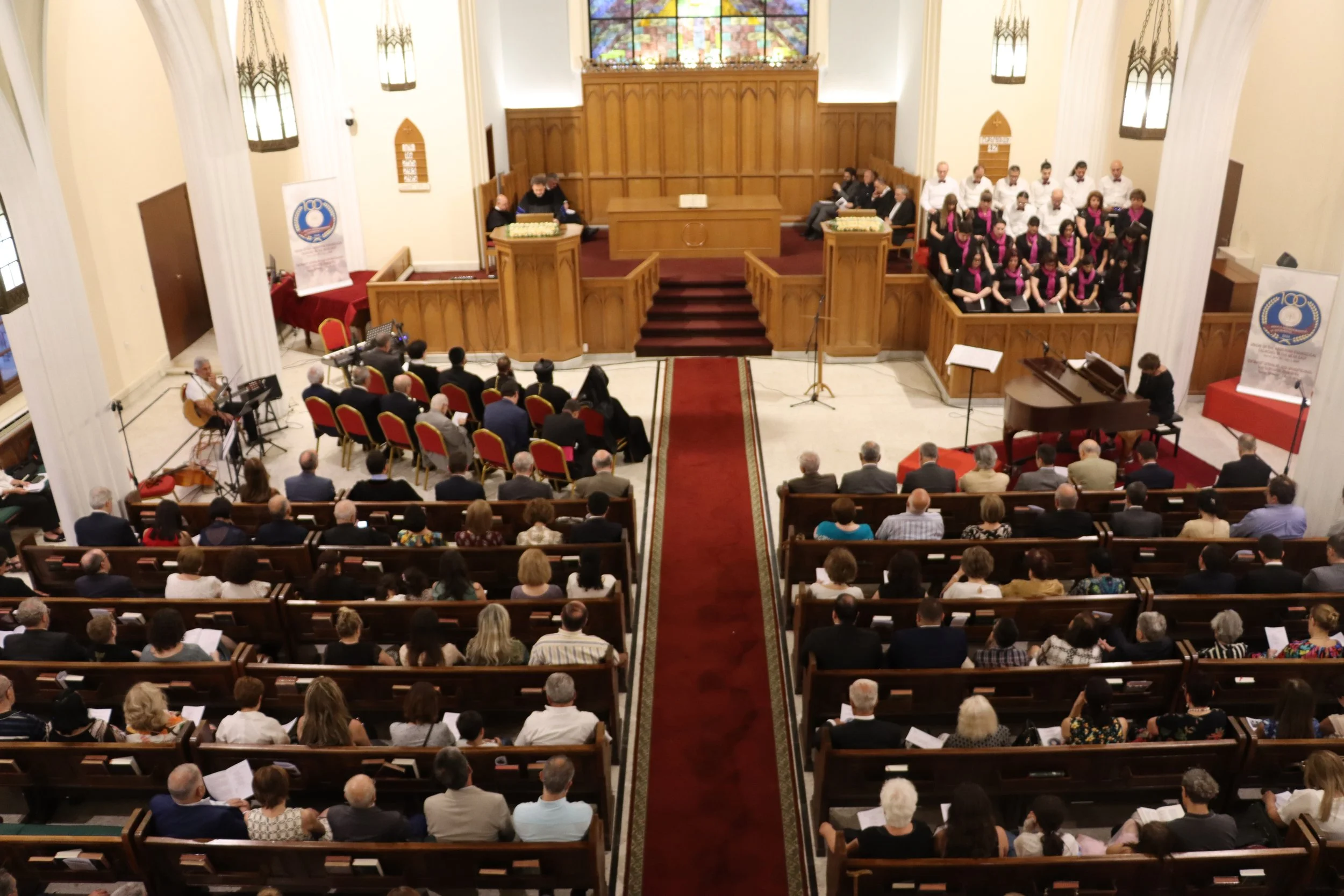 اتّحاد الكنائس الأرمنيّة الإنجيليّة في الشرق الأدنى يحتفل بيوبيله المئة