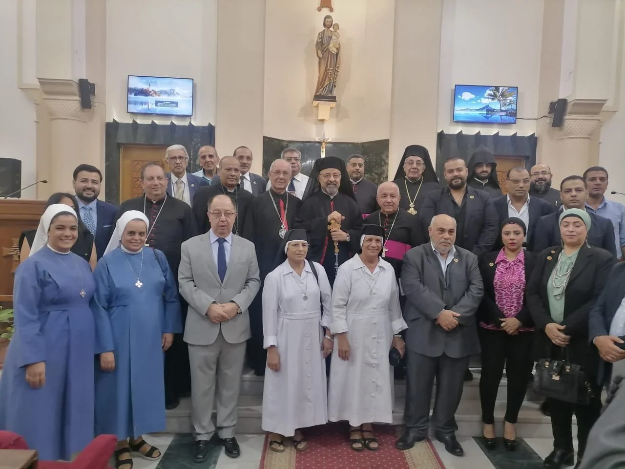 غبطة البطريرك الأنبا إبراهيم إسحق يشارك في قدّاس تطويب "الدويهي" بكاتدرائيّة القدّيس يوسف المارونيّة في القاهرة
