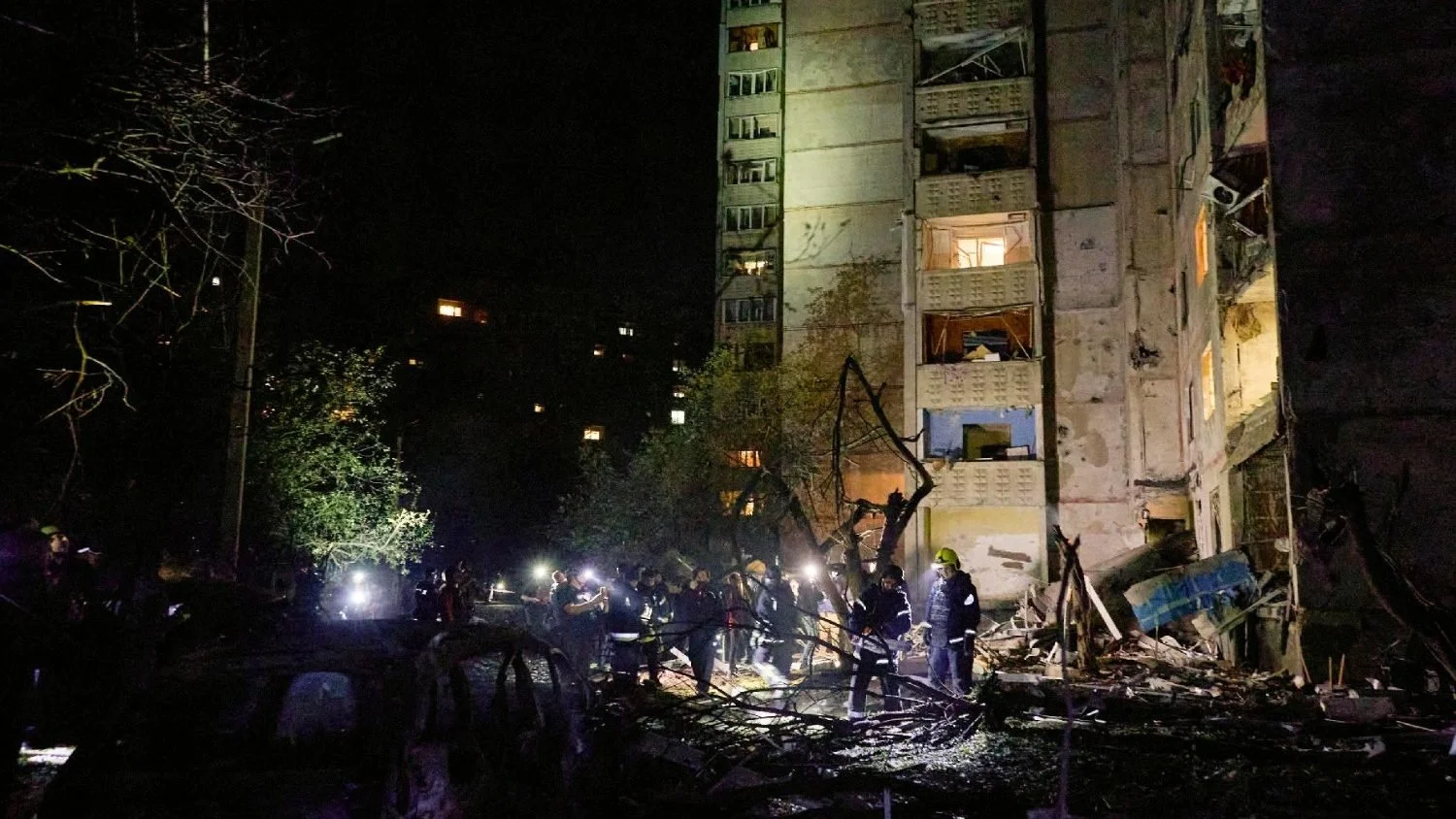 قداسة البابا فرنسيس: ليتمَّ الإصغاء إلى صوت الشعوب الّتي تطلب السلام