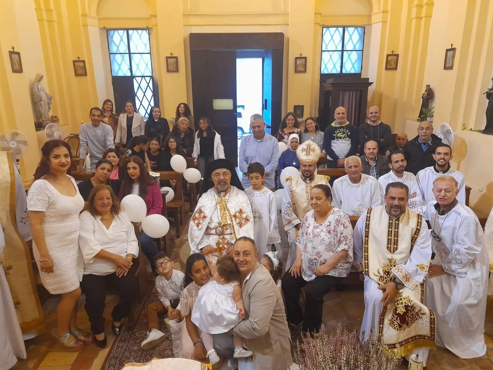 غبطة البطريرك الأنبا إبراهيم إسحق يترأّس القدّاس الإلهي في كنيسة السيّدة العذراء بروما ويمنح أسرار التنشئة لإحدى بنات الرعيّة