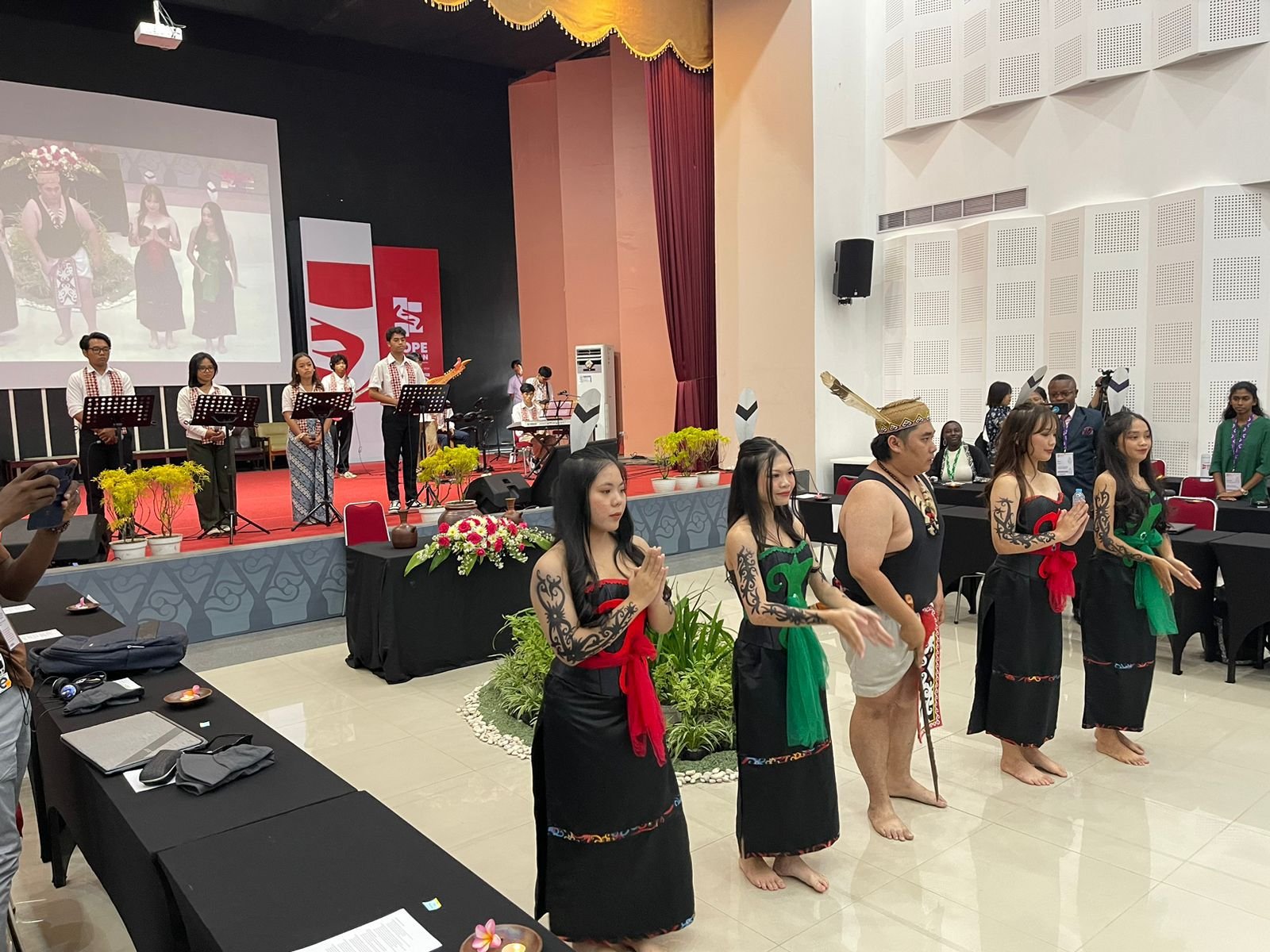 WhatsApp Image 2024-10-26 at 19.28.35_09510398.jpg