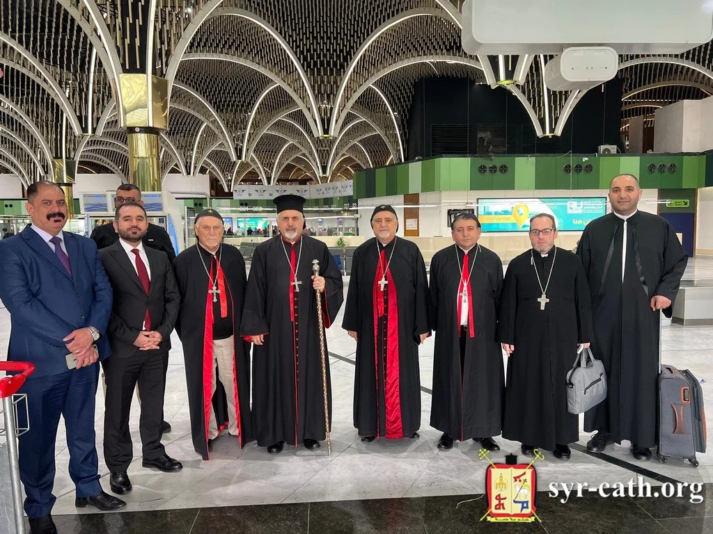 غبطة البطريرك مار اغناطيوس يوسف الثالث يونان يصل إلى مطار بغداد الدولي في العراق لترؤُّس الاحتفال بالذكرى السنوية الرابعة عشرة لمذبحة كاتدرائية سيّدة النجاة