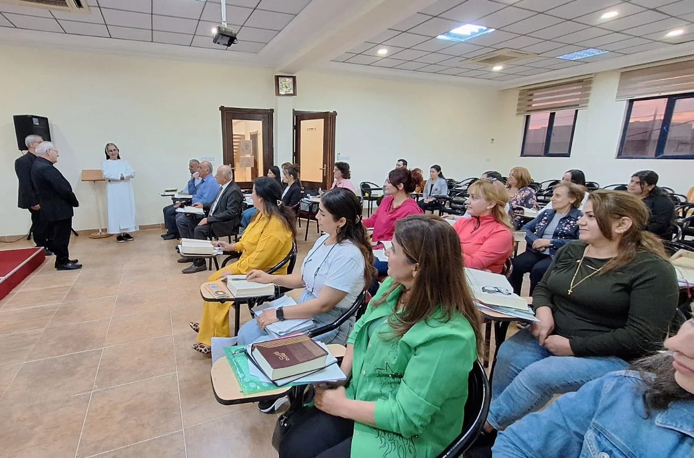 &nbsp;غبطة البطريرك الكاردينال لويس روفائيل ساكو يزور كلية بابل الحبرية ويلتقي بطالبات وطلاب التثقيف المسيحي