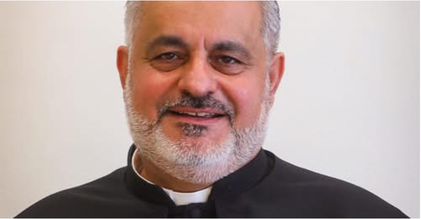 الكنائس في الفاتيكان والأردن والقدس 