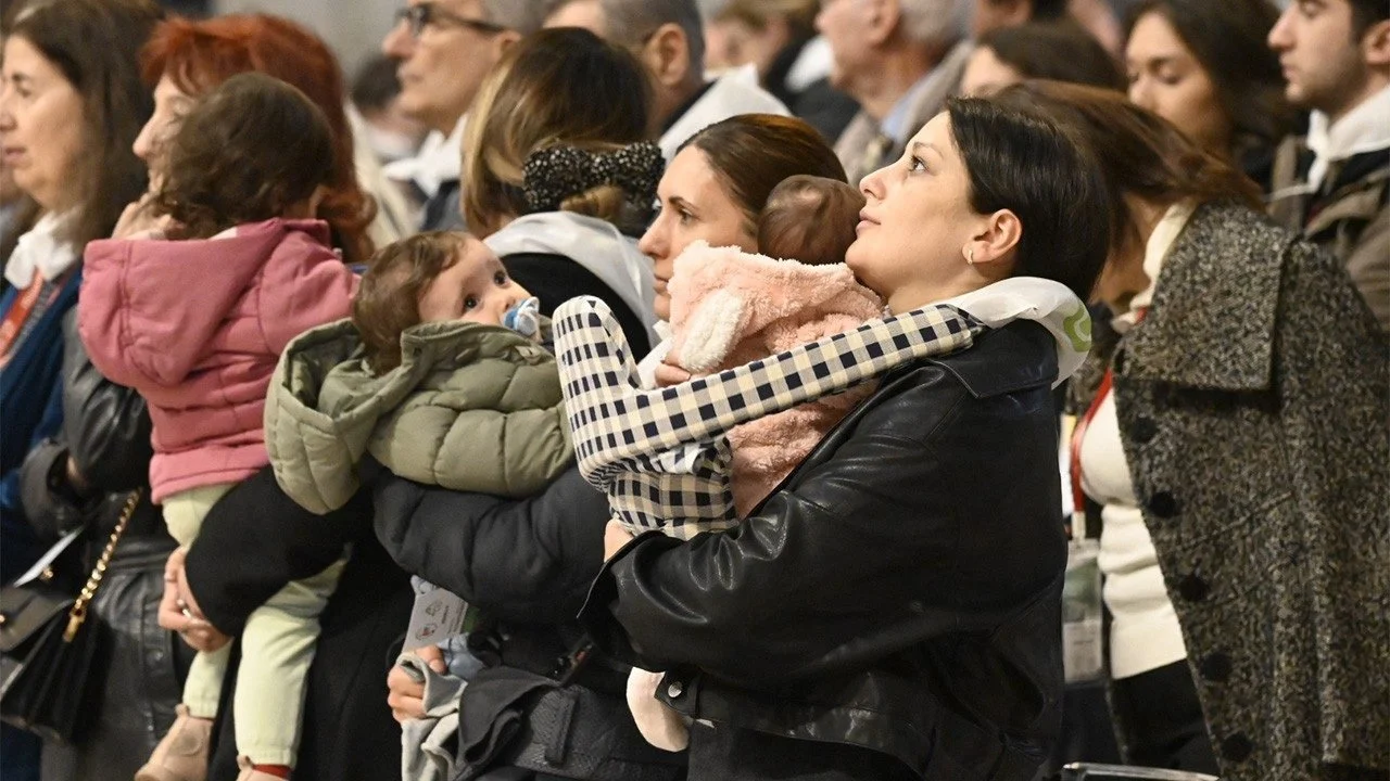 His Holiness Pope Francis: A loving society must free women from pressure to seek abortion