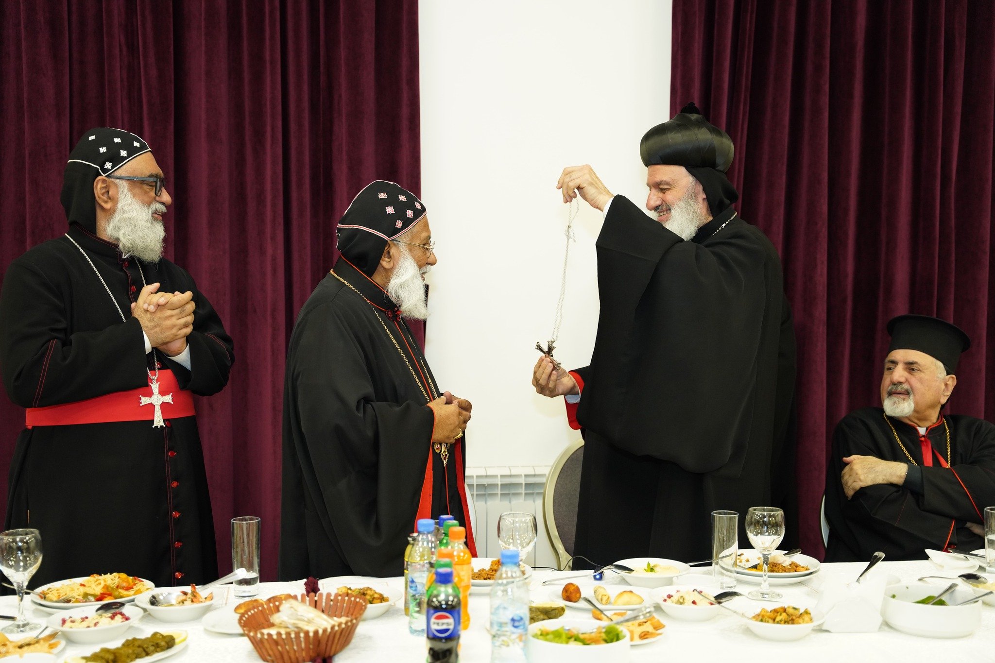 His Holiness Patriarch Mor Ignatius Aphrem II, on behalf of the Syriac Orthodox Church, hosted an official dinner in honor of His Beatitude Cardinal Mar Baselios Cleemis