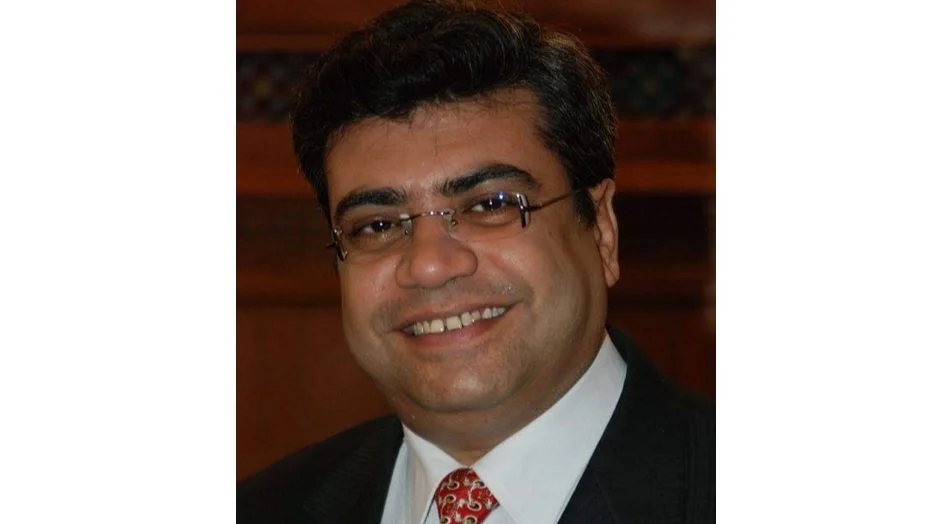 القس رفعت فكري يعزي قداسة البابا تواضروس في نياحة الأنبا باخوميوس