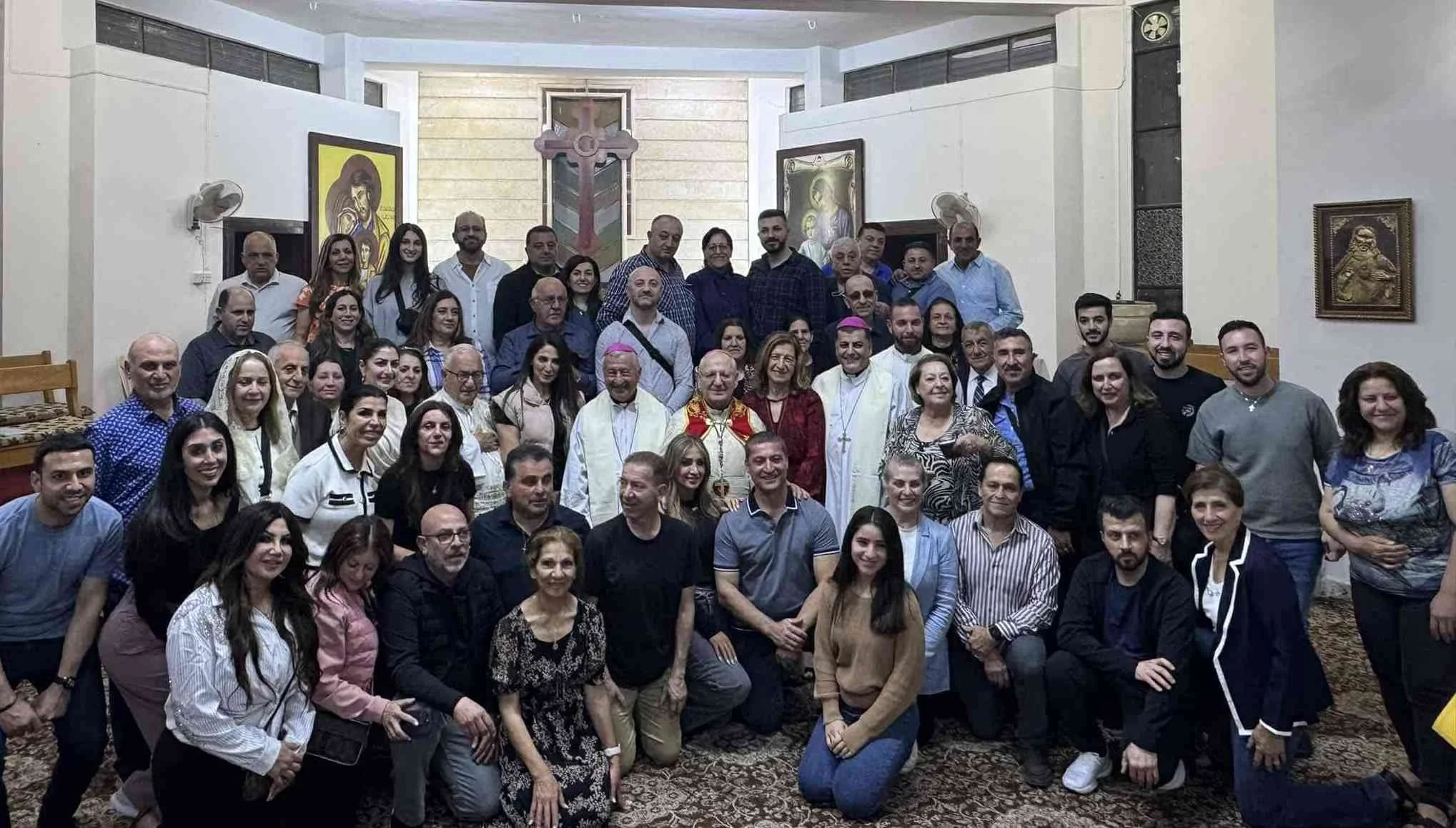 غبطة البطريرك الكاردينال لويس روفائيل ساكو يحتفل بالقداس لمجموعة زوار من كاليفورنيا في كنيسة مار يوسف بدهوك
