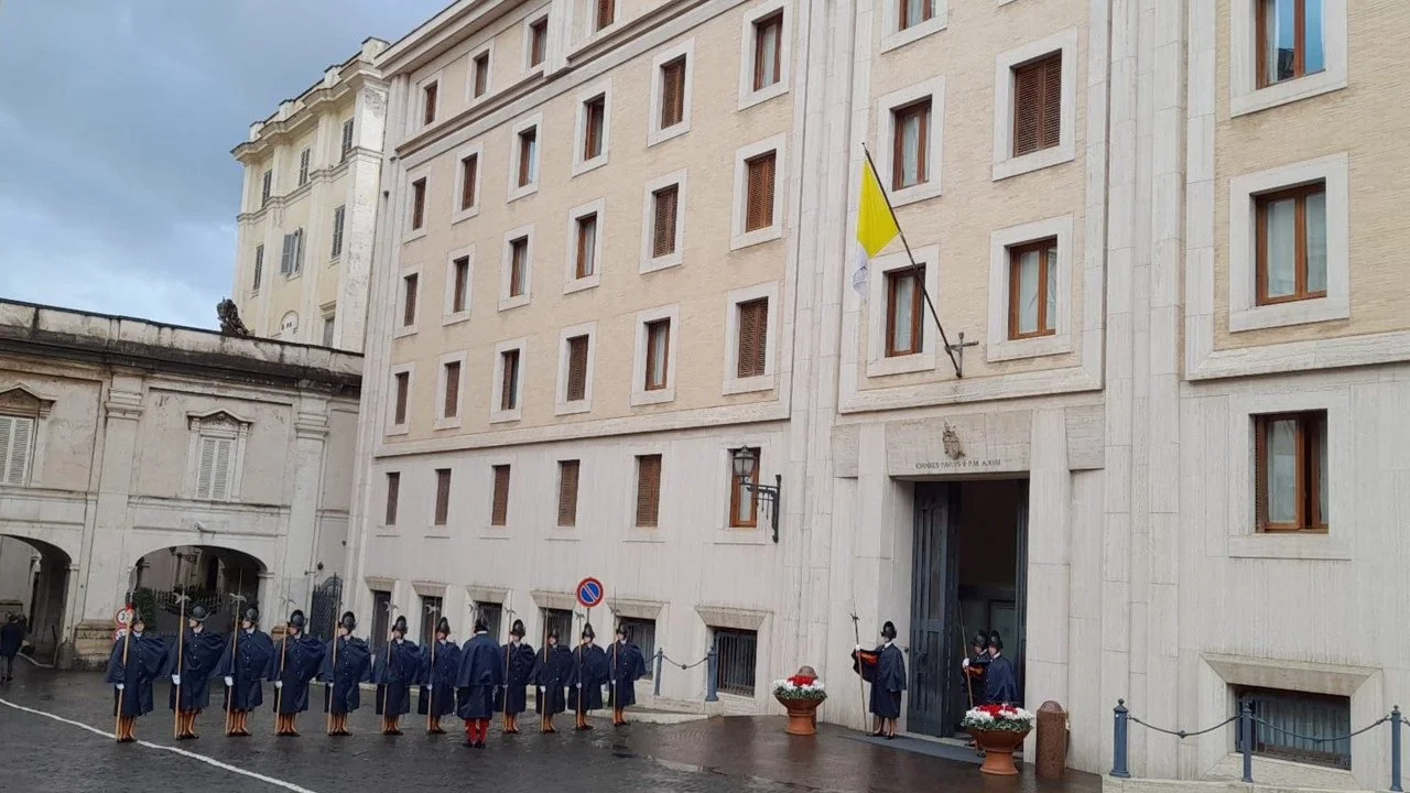 His Holiness Pope Francis remains in stable condition