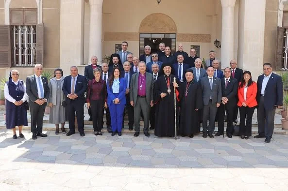 غبطة البطريرك الأنبا إبراهيم إسحق يستقبل رئيس الطائفة الإنجيلية بمصر للتهنئة بعيد القيامة المجيد