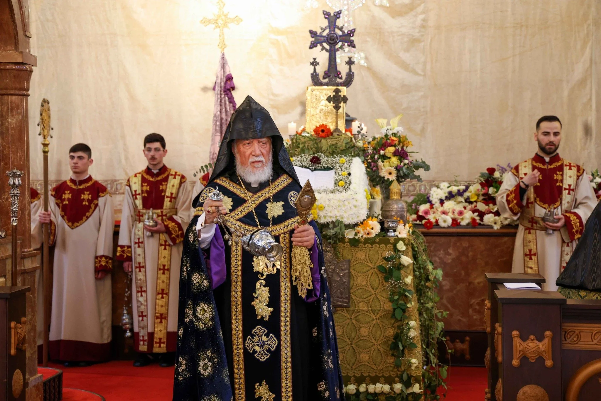 Good Friday Commemoration in Antelias presided over by His Holiness Catholicos Aram I