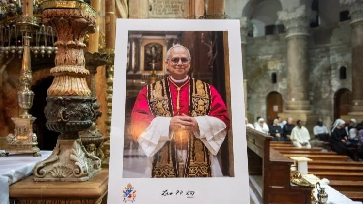  غبطة البطريرك الكاردينال بييرباتيستا بيتسابالا يترأَّس صلاة من قلب الأرض المقدسة للحبر الأعظم الجديد