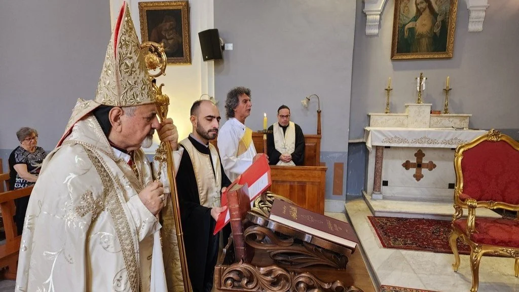 غبطة البطريرك مار اغناطيوس يوسف الثالث يونان يحتفل بقداس الأحد الخامس بعد عيد القيامة ويرفع الصلاة على نيّة قداسة البابا الجديد لاون الرابع عشر