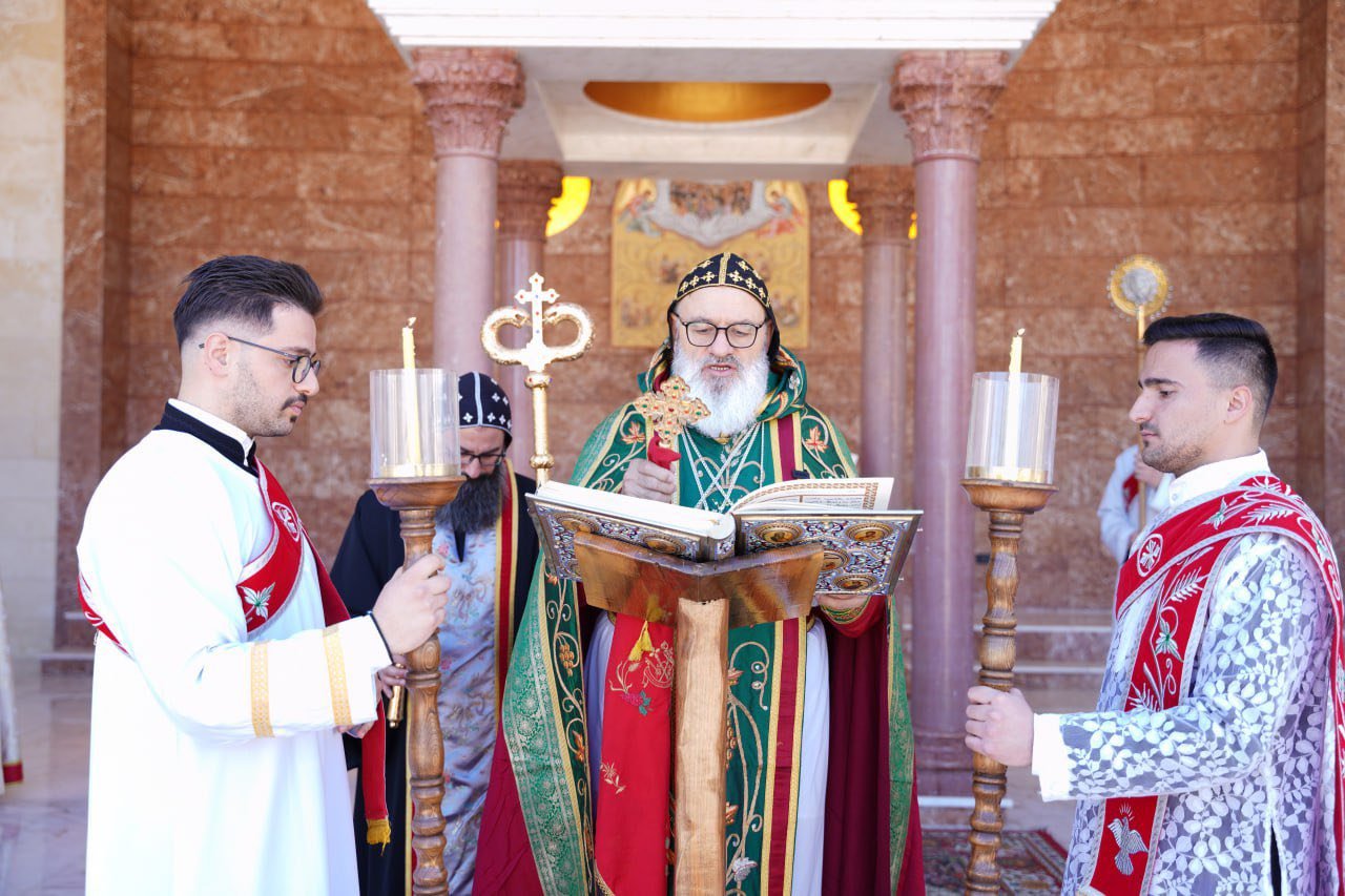 قداسة البطريرك مار إغناطيوس أفرام الثاني يحتفل بالقدّاس الإلهي في ذكرى شهداء الإبادة السريانيّة سيفو