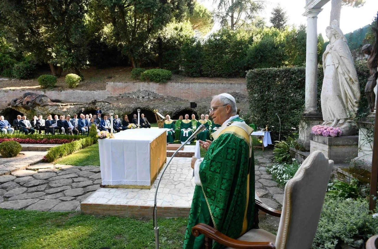 قداسة البابا لاوُن الرابع عشر يترأّس في قرية "كن مسبَّحًا" الاحتفال بالقدّاس الإلهي الأوّل من أجل العناية بالخليقة