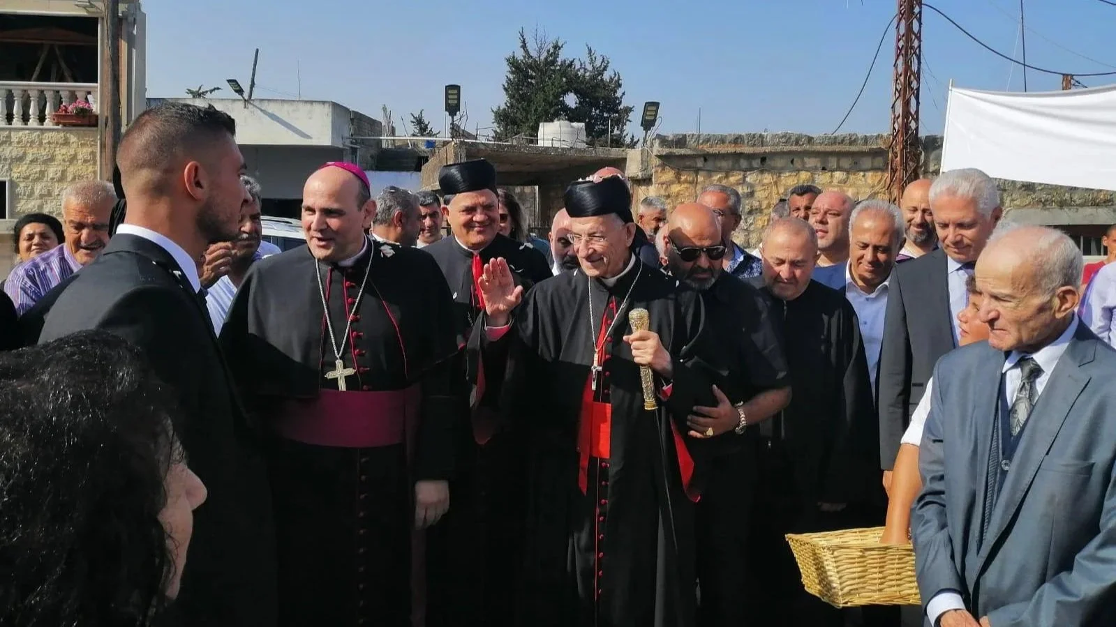 غبطة البطريرك الكاردينال مار بشارة بطرس الراعي في زيارة رعوية إلى رعايا القطاع الأوسط والغربي في أبرشية صور المارونية