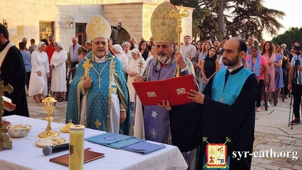 غبطة البطريرك مار اغناطيوس يوسف الثالث يونان يحتفل بقداس عيد انتقال السيّدة العذراء مريم وبركتها للكروم، دير سيّدة النجاة البطريركي - الشرفة، لبنان