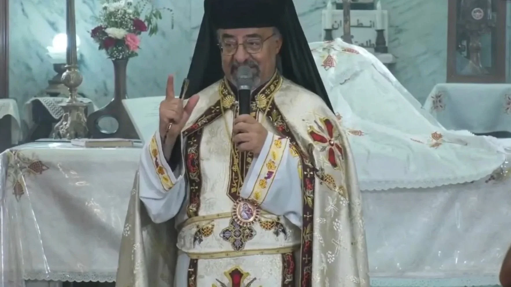 غبطة البطريرك الأنبا إبراهيم إسحق يترأس قداس عيد العذراء والمناولة الاحتفالية بالشرابية