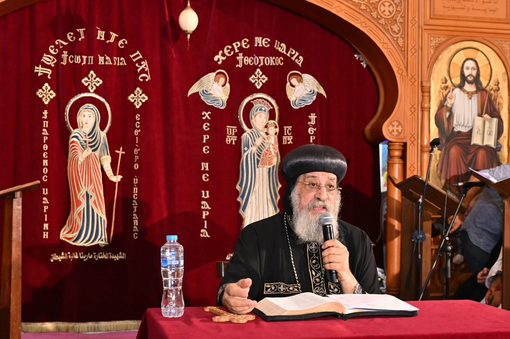 حكايات الشجرة المغروسة (٩).. "لقاءات يومية وسنوية مع السيدة العذراء" في اجتماع الأربعاء لقداسة البابا تواضروس الثاني