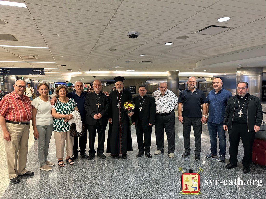 غبطة البطريرك مار اغناطيوس يوسف الثالث يونان يصل إلى مطار لوس أنجلوس الدولي - كاليفورنيا، الولايات المتّحدة الأميركية