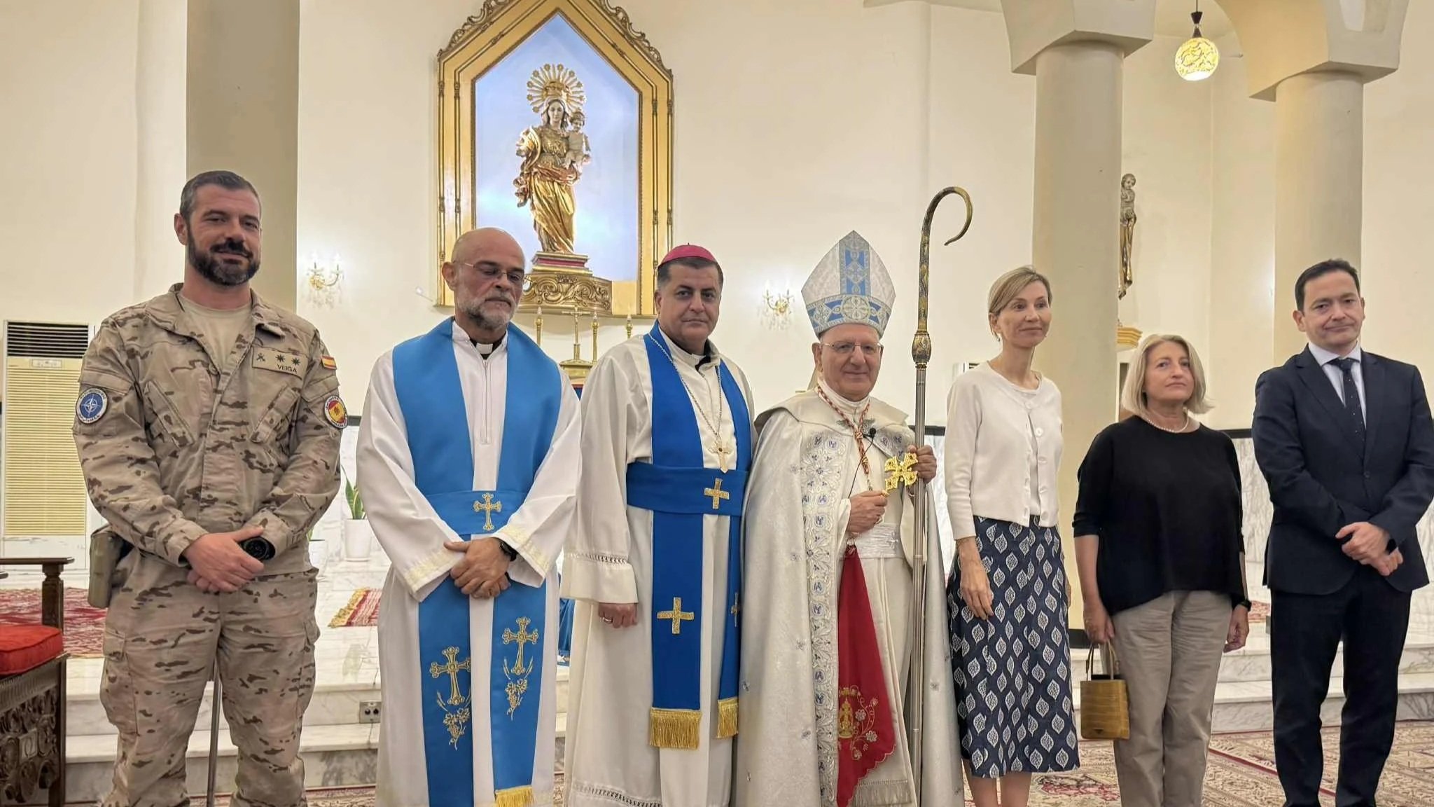 غبطة البطريرك الكاردينال لويس روفائيل ساكو في قداس أحد الوردية:&nbsp;لنكن نحن الأقلية المسيحية في هذا الشرق الممزق بالصراعات،&nbsp;علامة لنموِ السلام والاخوة والمحبة &nbsp;