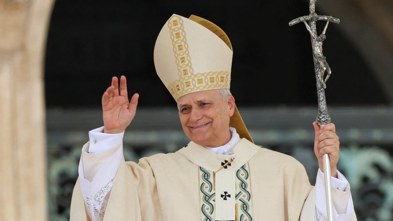 الأمل... نشيد بمناسبة زيارة قداسة البابا لاون الرابع عشر إلى مستشفى الصليب" في لبنان