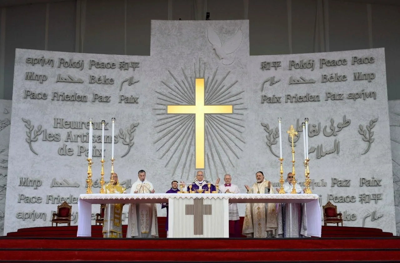 قداسة البابا لاون الرابع عشر يترأّس القداس الإلهي مختتمًا زيارته الرسولية إلى لبنان