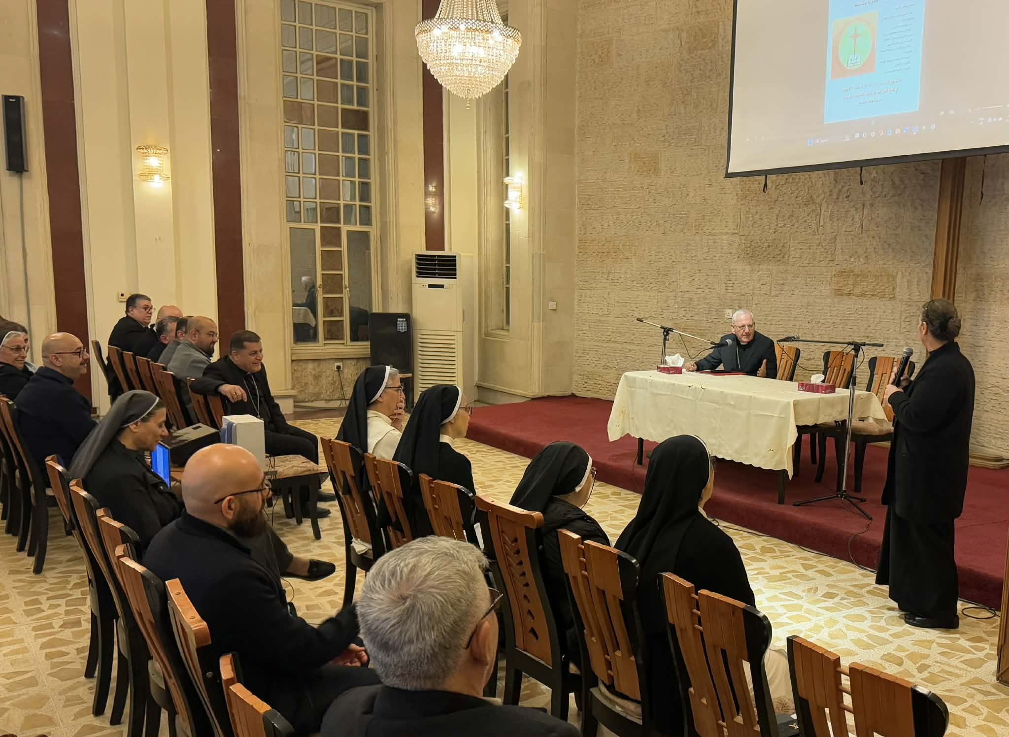 غبطة البطريرك الكاردينال لويس روفائيل ساكو يشارك في الأمسية التذكارية لمرور 30 عامًا على انعقاد المؤتمر البطريركي العام للكنيسة الكلدانية