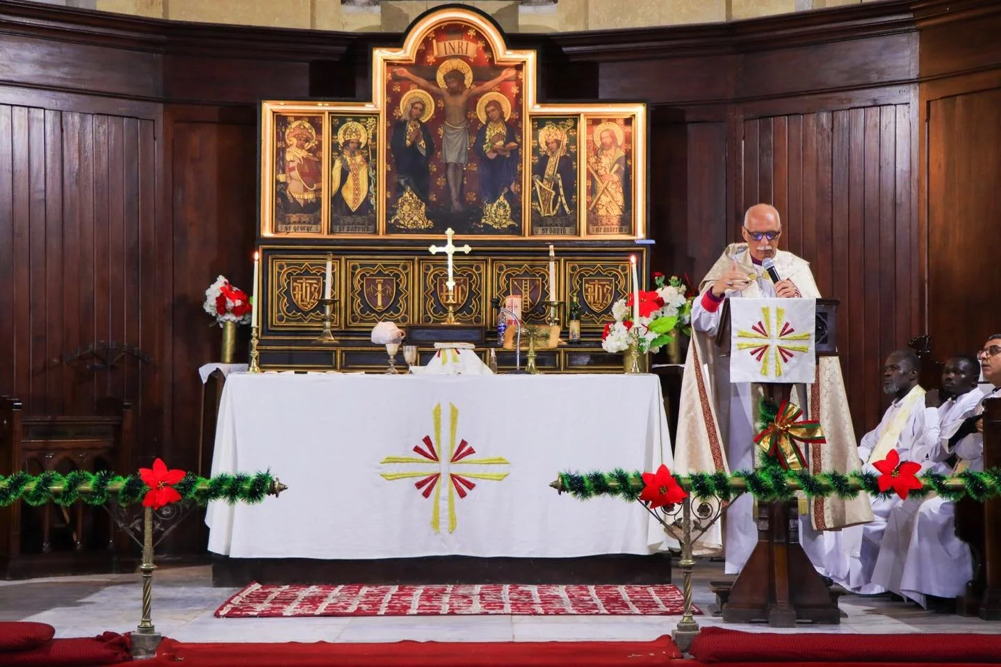 سيادة رئيس الأساقفة الدكتور سامي فوزي يترأّس قداس عيد الميلاد في كاتدرائية القديس مرقس بالإسكندرية