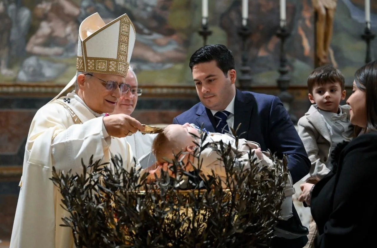His Holiness Pope Leo XIV Baptizes 20 Children: Now they have the meaning of life