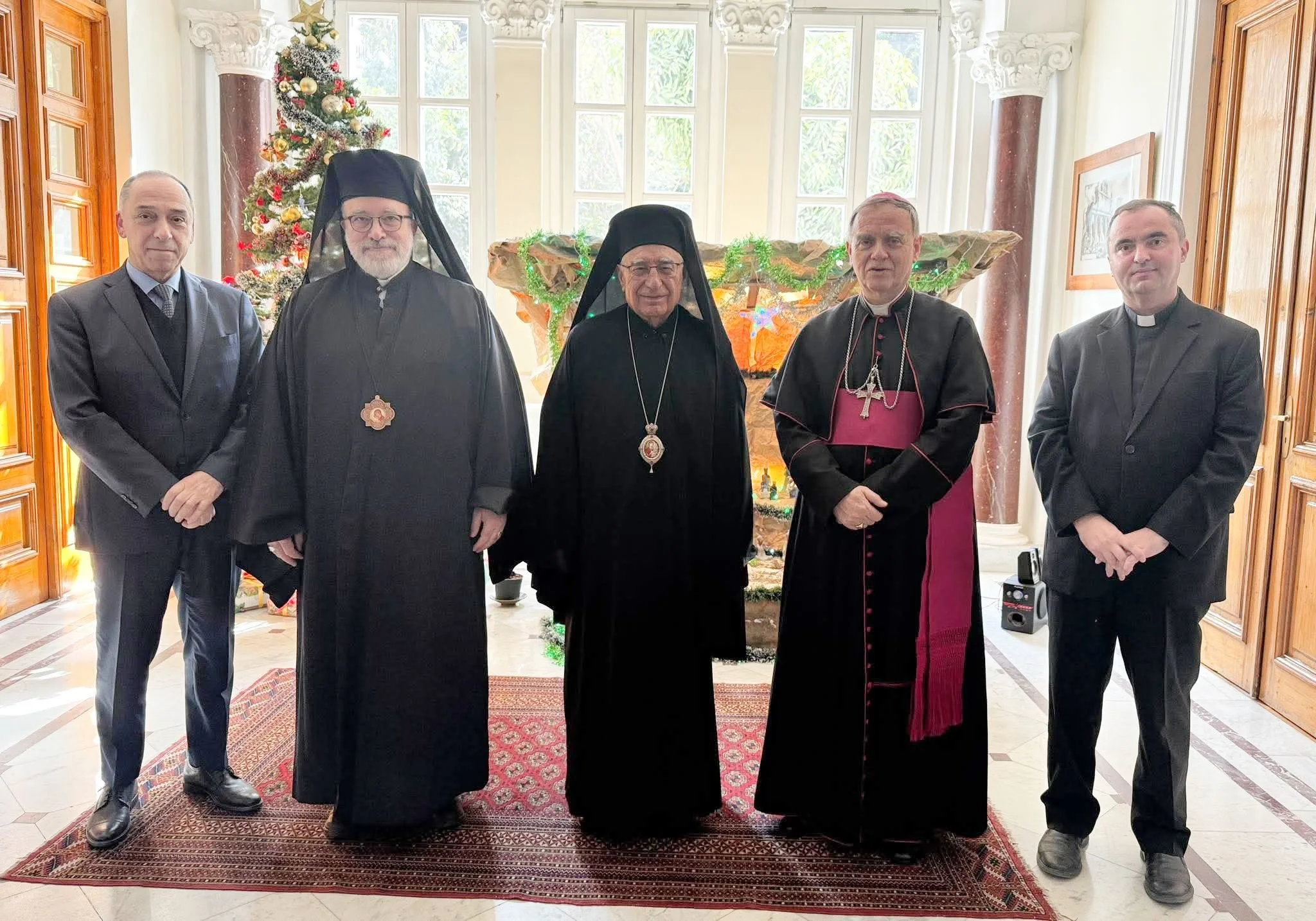 غبطة البطريرك يوسف العبسي يزور السفير البابوي في مصر سيادة رئيس الأساقفة نيقولاس هنري
