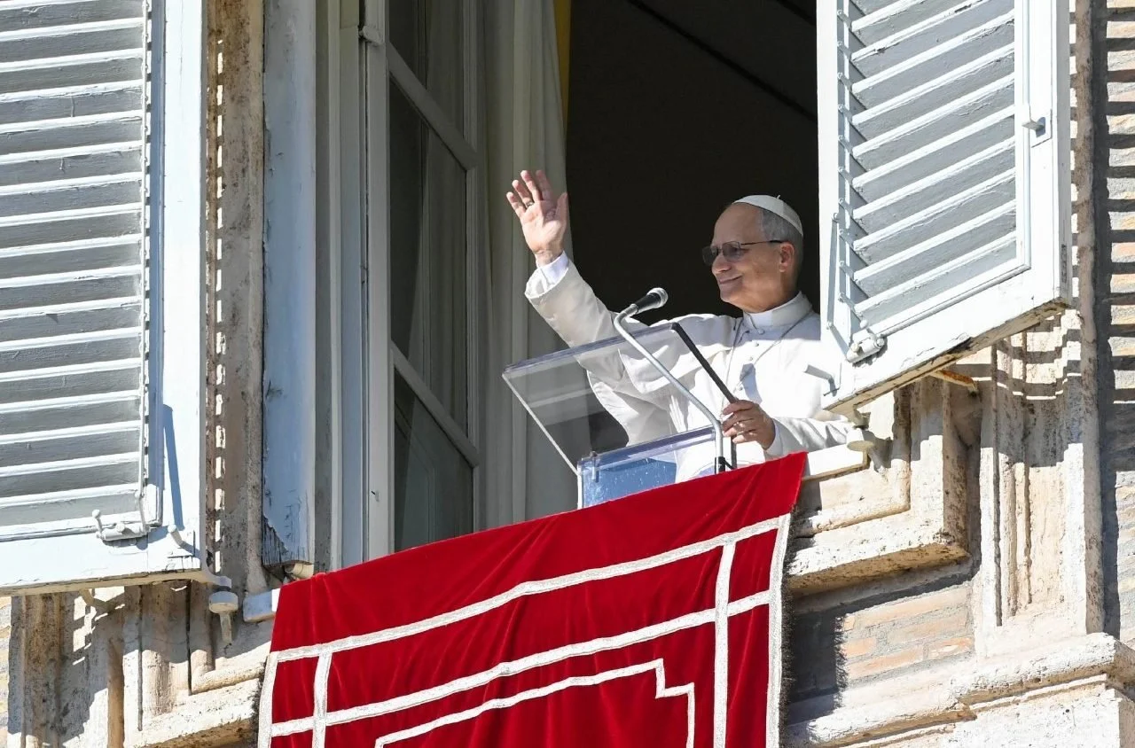 His Holiness Pope Leo XIV at the Sunday Angelus: “God does not look at the world from afar”