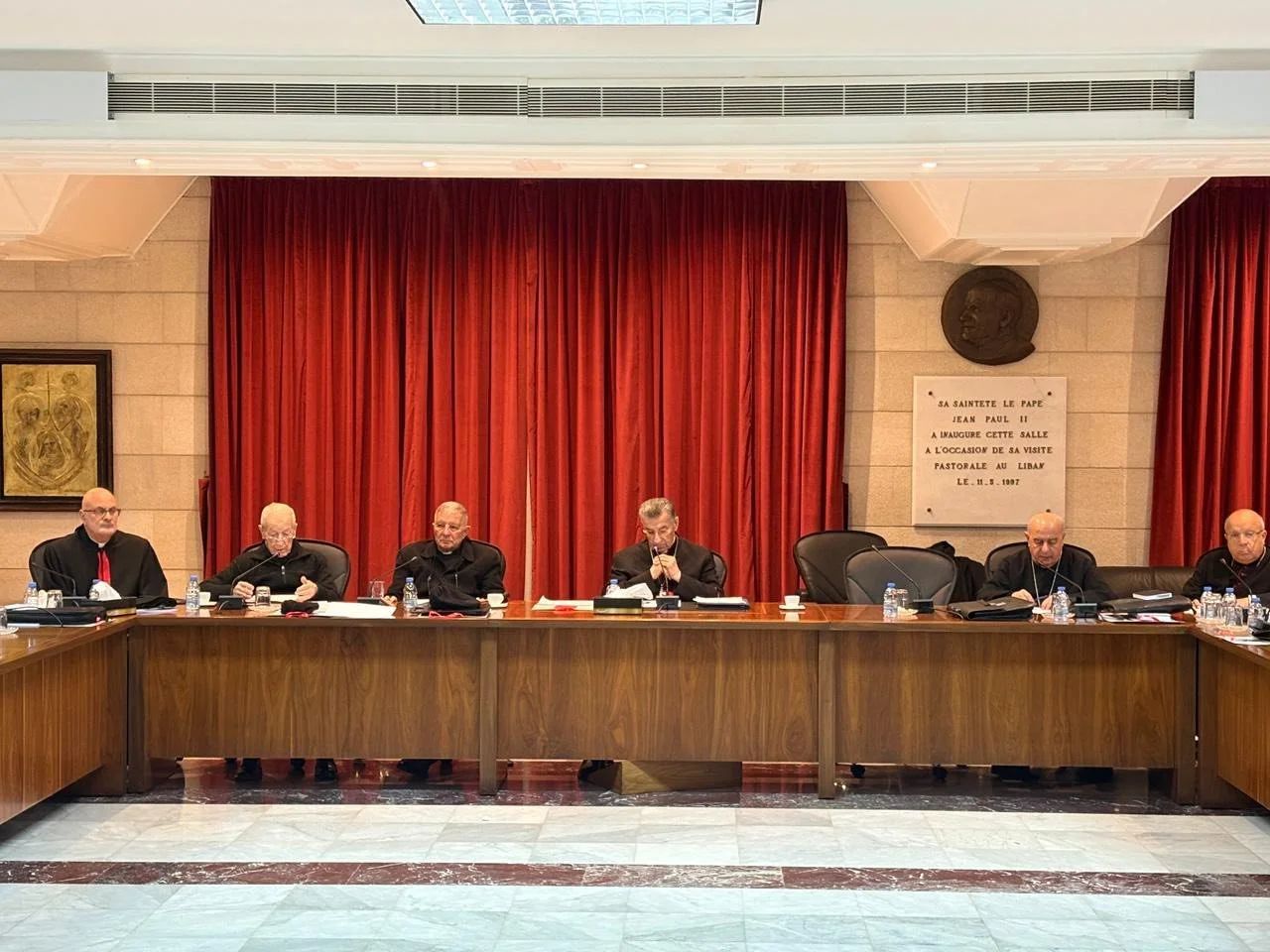 مجلس المطارنة الموارنة برئاسة غبطة البطريرك الكاردينال مار بشارة بطرس الراعي، يصدر بيانه الشهري