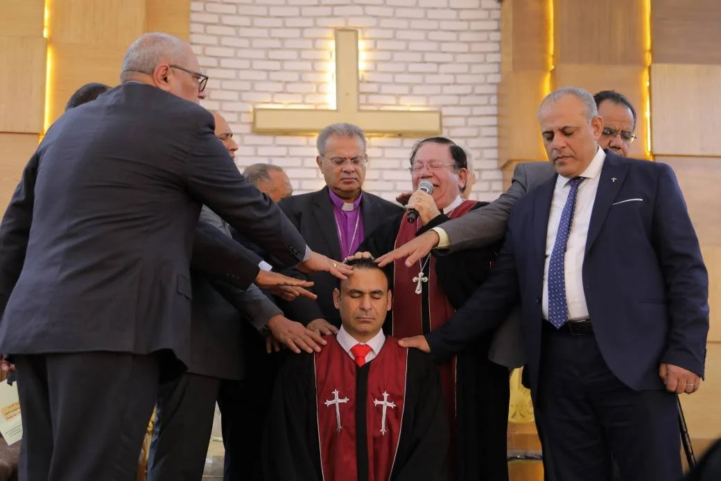رئيس الطائفة الإنجيلية يشارك في رسامة وتنصيب القس مايكل فام لكنيسة ميت غمر أحد أعرق كنائس الدقهلية